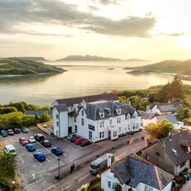 The Morar Hotel，位于莫勒的酒店