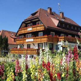 Hotel Zartenbach，位于欣特察尔滕的酒店