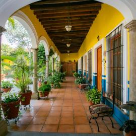 La Casa de los Patios Hotel & Spa，位于Sayula的酒店