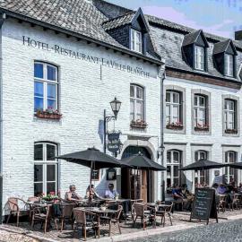 Fletcher Hotel La Ville Blanche，位于托尔恩的酒店