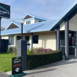 Bassingers Motor Lodge，位于莱文的酒店