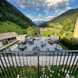 Hotel Schölzhorn Superior,位于拉辛的酒店