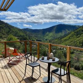 Casa Raposa Lodges - Terrace Mountain View，位于曼泰加什的酒店