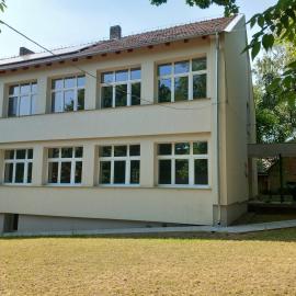 Márianosztrai Zarándokszálláshely，位于Márianosztra的酒店