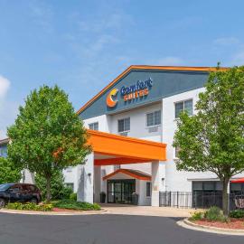 Comfort Suites Elgin Northwest，位于埃尔金的酒店