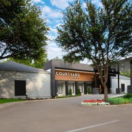 Courtyard by Marriott Dallas Plano Parkway at Preston Road，位于普莱诺的酒店