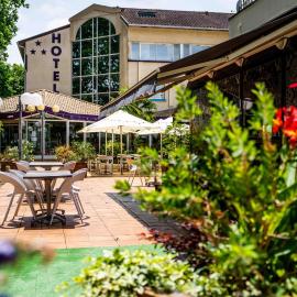 Logis Hôtel & Restaurant Ludik,位于贝尔热拉克的酒店