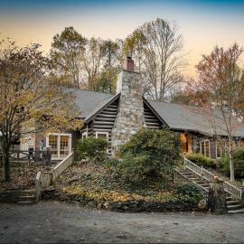 Snowbird Mountain Lodge - All-Inclusive Adventure,位于罗宾斯维尔的酒店