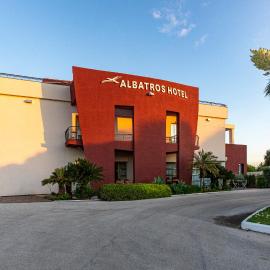 Albatros Hotel,位于锡拉库扎的酒店