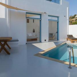 Andros Moments Suites，位于巴特斯欧的酒店