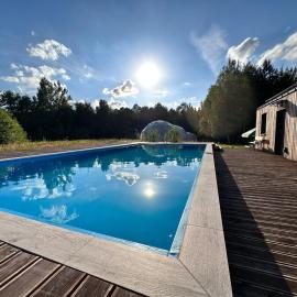 Glamping Stodoła Sfera，位于Ściegny的酒店