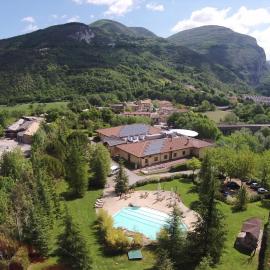 Hotel Le Grotte，位于真加的酒店