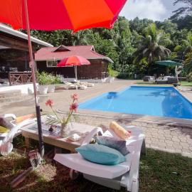 Kokogrove Chalets，位于安塞罗亚莱的酒店
