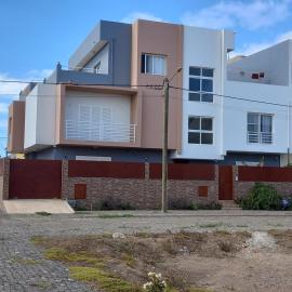 Nifa House，位于埃斯帕戈斯的酒店
