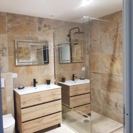 Le Studio d Aurélie avec SPA Mai-Sept en pleine campagne et proche de toute commodité，位于罗克莫尔的酒店