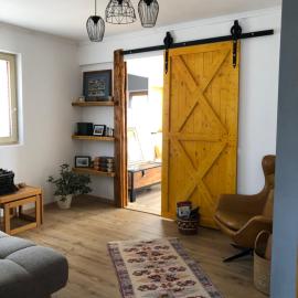 Nantucket GuestHouse，位于Vrbas的酒店