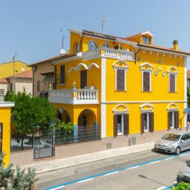 La Casa di Bianca，位于福洛尼卡的酒店