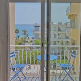 Cosy studio à 2 pas de la plage，位于尼斯的酒店