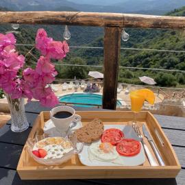 Hotel Almejí，位于Benadalid的酒店
