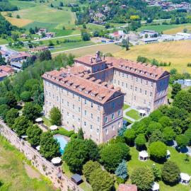 Montaldo Castle & Resort，位于Montaldo Torinese的酒店