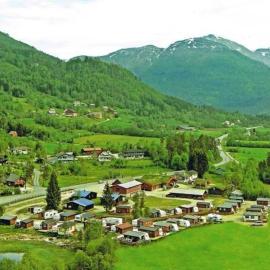 Midttun Camping og Feriehytter，位于Vossestrand的酒店