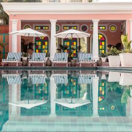 HOTEL WHITE RABBIT,位于布什格尔的酒店