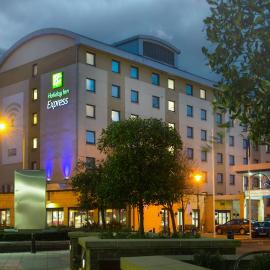 Holiday Inn Express London - Wandsworth by IHG,位于伦敦的酒店