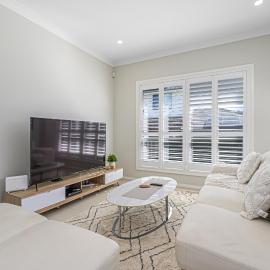 Rousehill Sweet Spacious 4BR Quiet House，位于Riverstone的酒店