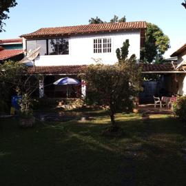 Casa de Praia em Jaconé - Centro de Jacone - Comércios e Mercado!，位于加克内的酒店