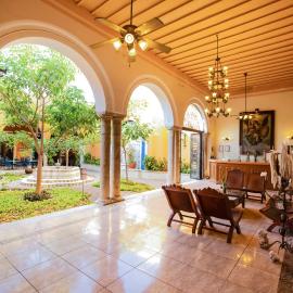 Hotel Boutique La Mision De Fray Diego，位于梅里达的酒店