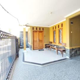 Guesthouse Hannia，位于Sumber的酒店
