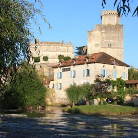 Hostellerie Les Griffons，位于Bourdeilles的酒店