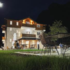 Oda N'Bjeshke，位于瓦勒博内的酒店