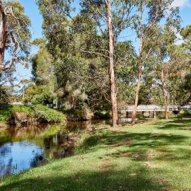 Lorne Foreshore Caravan Park，位于洛恩的酒店