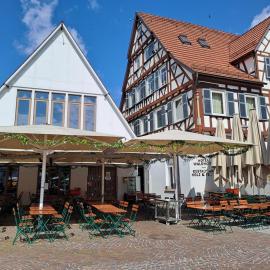 Stadthotel Waldhorn，位于泰克山下基尔夏伊姆的酒店