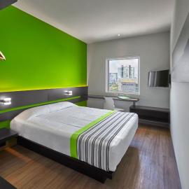 City Express Junior by Marriott Puebla Angelopolis，位于普埃布拉的酒店