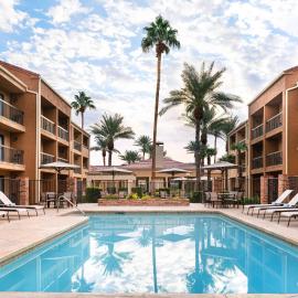 Courtyard by Marriott Las Vegas Convention Center，位于拉斯维加斯的酒店