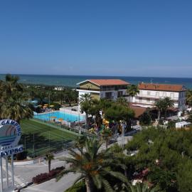 Camping Villaggio Calypso，位于滨海库普拉的酒店