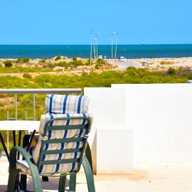 Appartements neufs et modernes entre ter et mer，位于索利曼的酒店