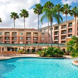 Courtyard by Marriott Orlando Lake Buena Vista in the Marriott Village，位于奥兰多的酒店