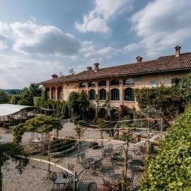 Borgo Casa Scaparone，位于阿尔巴的酒店