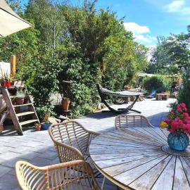 Det Gamle Garnbinderi, ved Møns bedste strand.，位于博雷的酒店