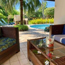 Villa Hoama Lodge Moorea，位于Teavaro的酒店