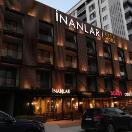 İnanlar City Hotel，位于Yomra的酒店