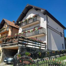 Guesthouse Tomasevic，位于古察的酒店