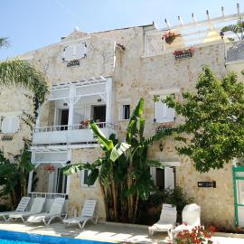 Villa Tasos，位于阿查拉维的酒店