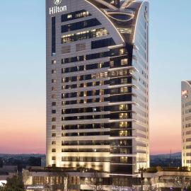 Hilton Bursa Convention Center & Spa，位于伯萨的酒店