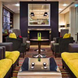 Hampton by Hilton Luton Airport，位于卢顿的酒店