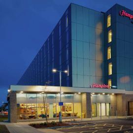 Hampton By Hilton Edinburgh Airport，位于英格里斯顿的酒店