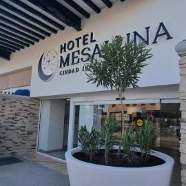 Hotel Mesaluna Short & Long Stay，位于华雷斯城的酒店
